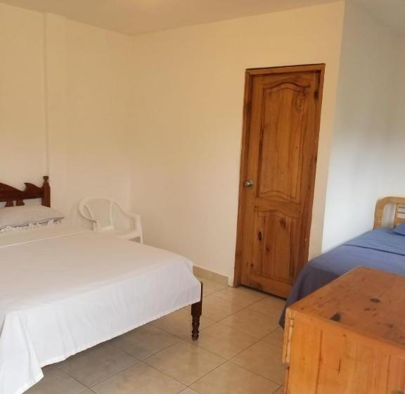 חדר דלוקס, Montañita Garden Hostal