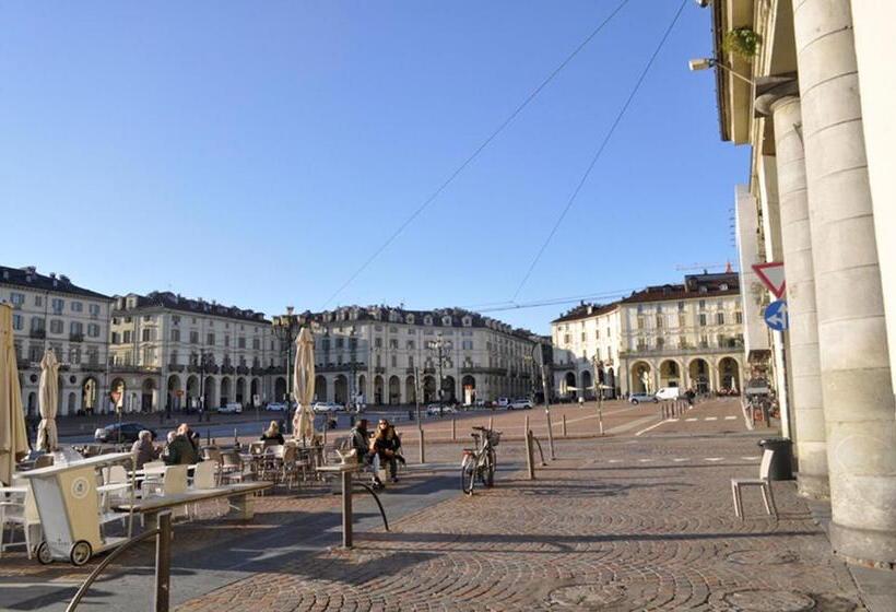 اتاق استاندارد سه نفره, To.sta Bwithoutb Home Sharing Nel Centro Di Torino