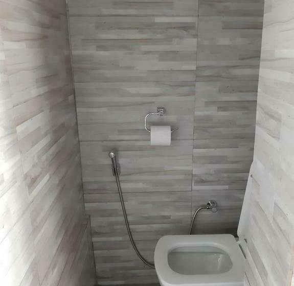 Трехместный Номер Стандарт с Балконом, Haputale Super View