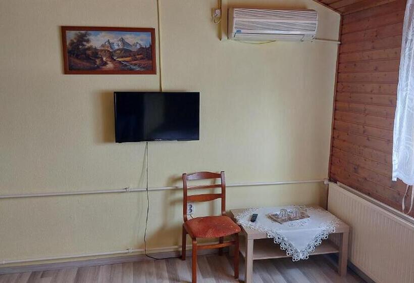 Номер Стандарт, Napsugár Panzió