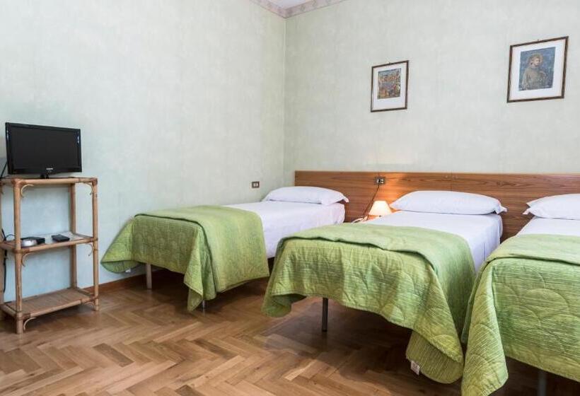 Номер Стандарт Трехместный, Camere R 75