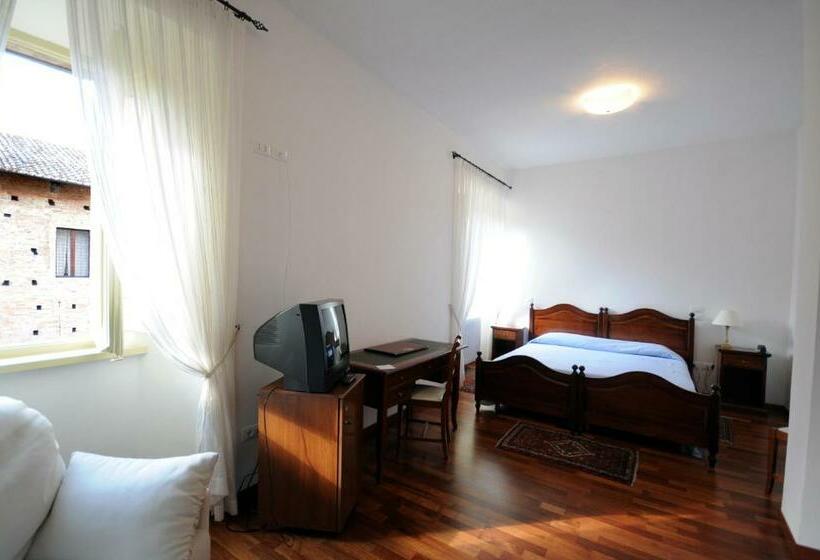 스탠다드 트리플 룸, Guest House Domus Urbino