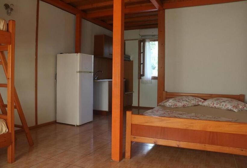 Семейный Номер, Guesthouse Rondo