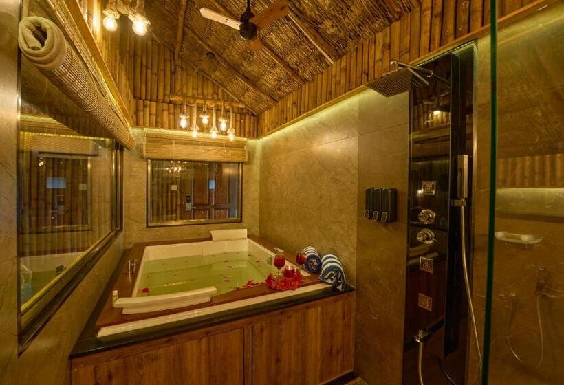 발코니 디럭스 룸, Maliekal Heritance Cherai Beach Cochin