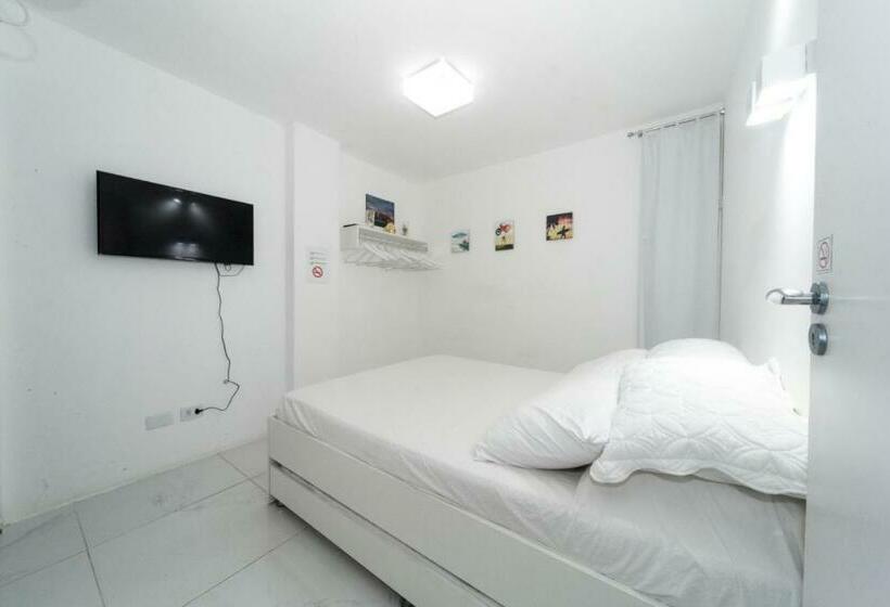 Quarto Estandar, Galinha D'angola