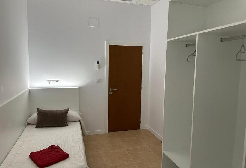 Номер Стандарт Совместная Ванная, Albergue O Pedrón Hostel & Rooms