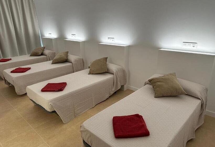 Quarto Quadruplo Estandar Banheiro Compartilhado, Albergue O Pedrón Hostel & Rooms