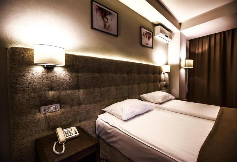발코니가 있는 스위트, Grand Hotel Belvedere