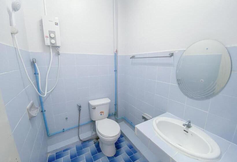 Номер Стандарт с Балконом, Bangsaphan Resort