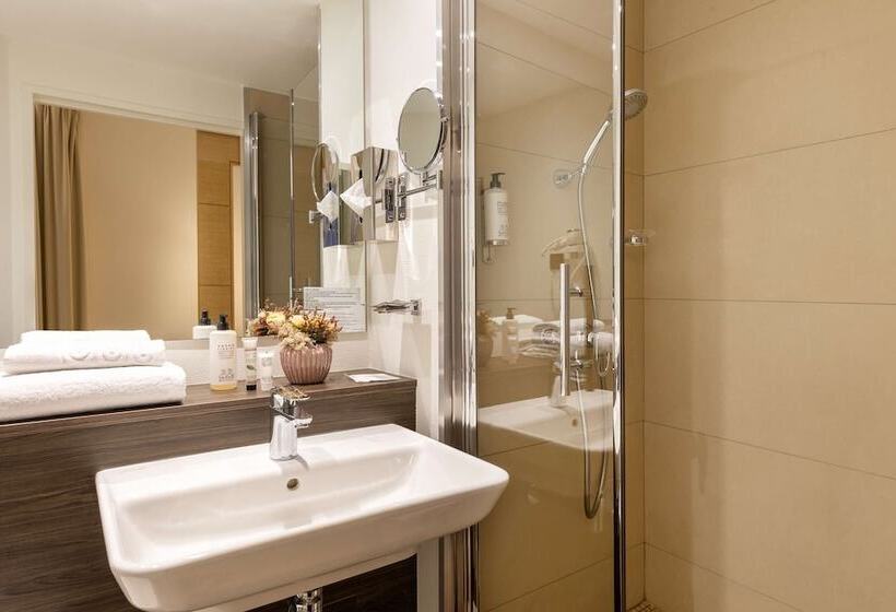 Семейный Номер, Best Western Royal Hotel Caen