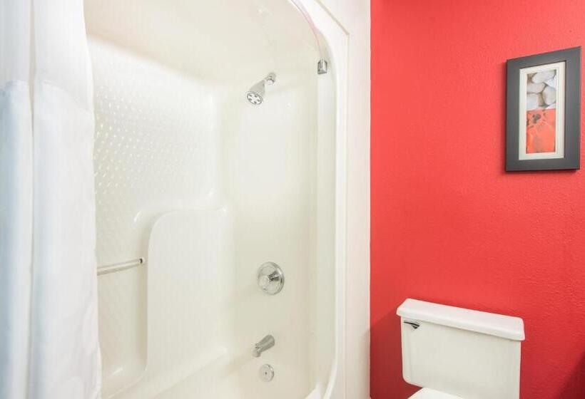 Standard Studio, Ramada By Wyndham Springfield North