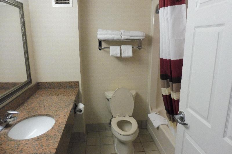 Номер Superior Кровать Кинг, Red Roof Inn & Suites Galloway