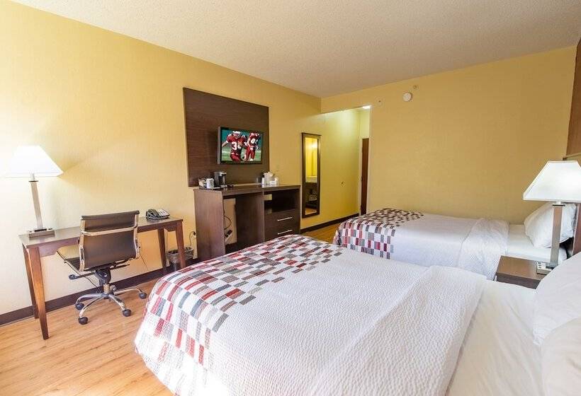 Номер Deluxe Адаптированный для Инвалидов, Red Roof Inn & Suites Indianapolis Airport