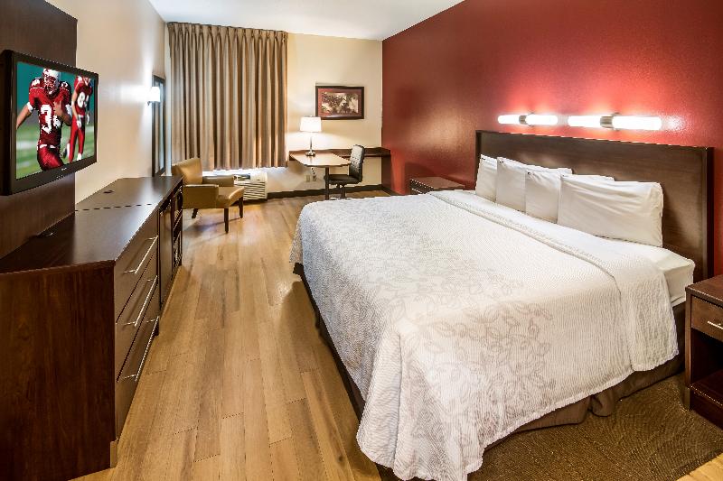 Номер Superior Кровать Кинг, Red Roof Inn Plus+ South Deerfield   Amherst