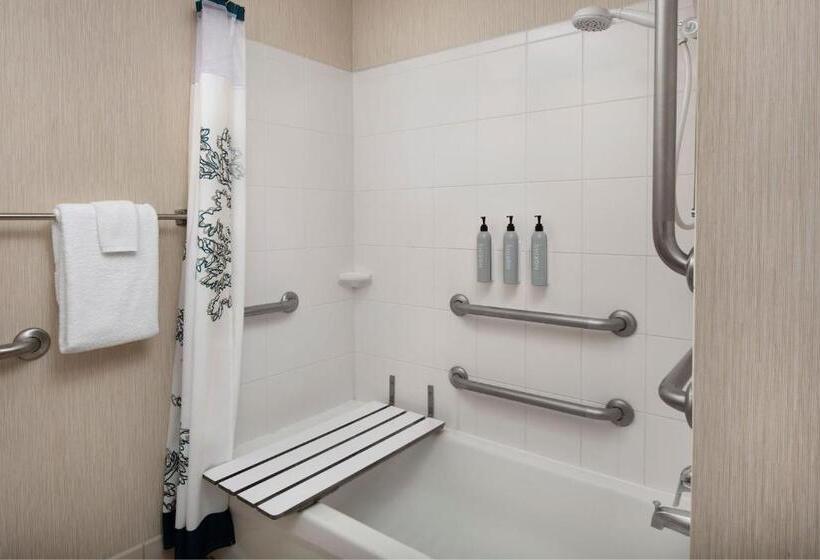 스탠다드 스튜디오, Residence Inn Chico