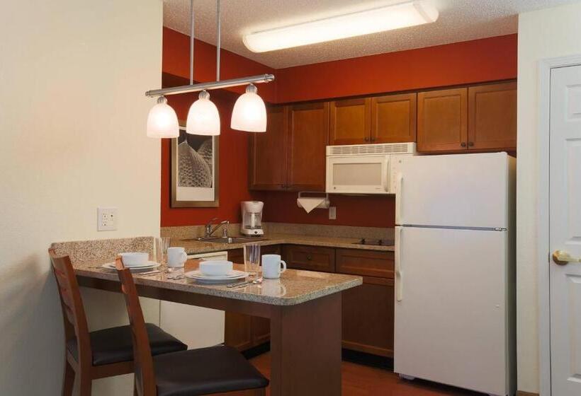 스탠다드 스튜디오, Residence Inn By Marriott Fort Smith