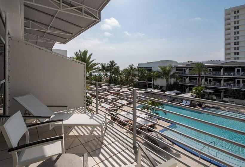 חדר סטנדרט עם מיטת קינג, The Ritzcarlton, South Beach