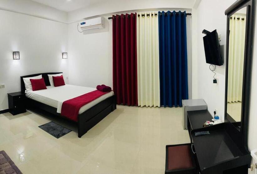 Quarto Deluxe Individual, Funwhales Rest House