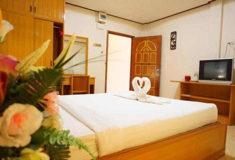 Номер Deluxe, โรงแรมพิมายบุรี Phimaiburi Apartment