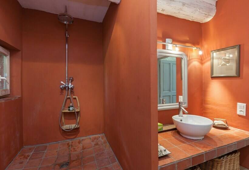Family Suite, La Louvière Des Bruyères