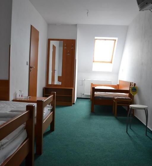 Четырехместный Номер Стандарт, Motorest A Motel Rohlenka Austerlitz