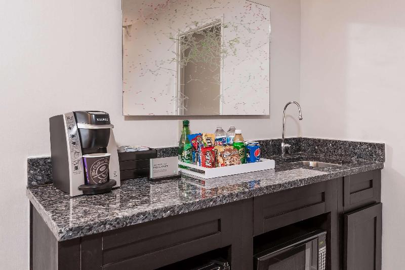 스위트 킹사이즈 침대, Holiday Inn Express Portland South   Lake Oswego, An Ihg