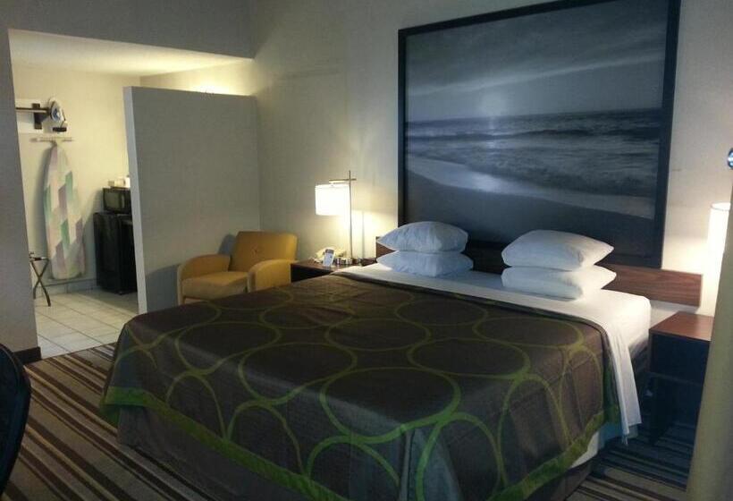 Quarto Estandar Cama King, Super 8 By Wyndham Los Angelesculver City Area