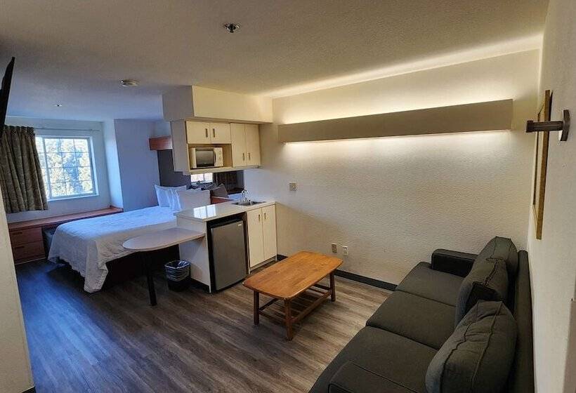 스위트, Surestay By Best Western Sacramento South Natomas
