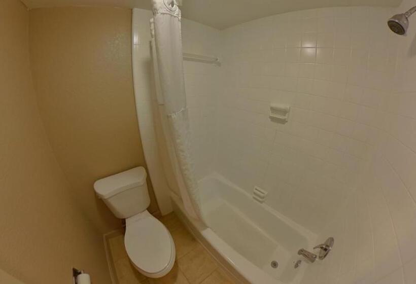 Стандартный Номер Кровать Кинг, Travelodge By Wyndham Williamsburg Colonial Area