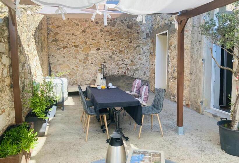 Номер Стандарт с Террасой, Casa Cessenon