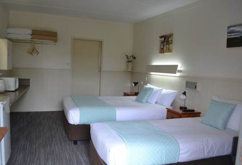 Номер Стандарт, Gatton Motel