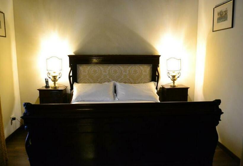 Номер Superior, Castello Di Compiano Hotel Relais Museum