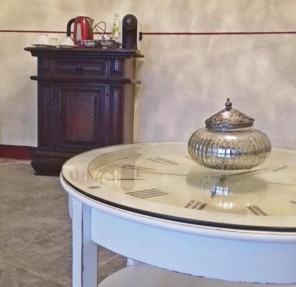 Номер Deluxe, Castello Di Compiano Hotel Relais Museum