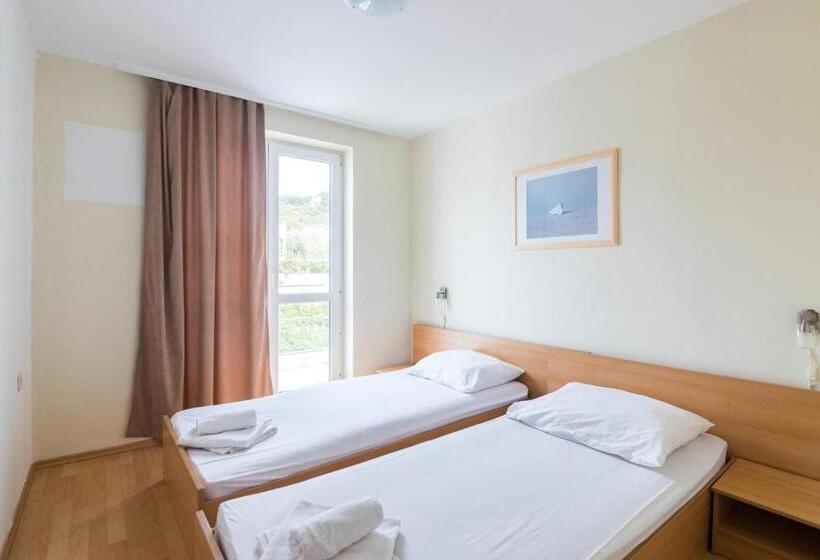 Семейный Номер Вид на Горы, Aparthotel Roccia