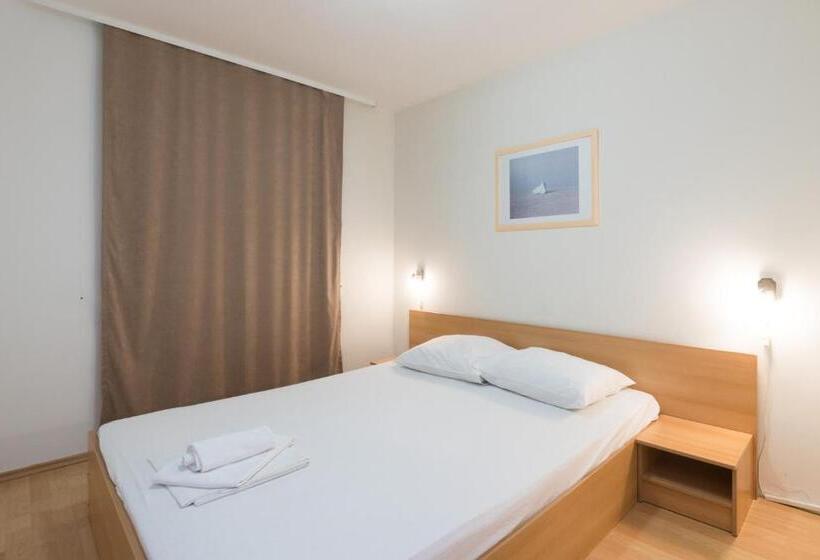 Семейный Номер Вид на Горы, Aparthotel Roccia