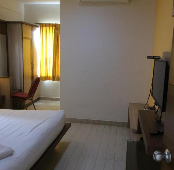 Трехместный Номер Superior, Sri Vaari Residency
