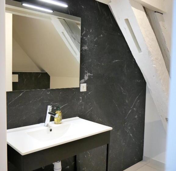 Трехместный Номер Deluxe, Kastellren   Rennes   Grand Parking Privé