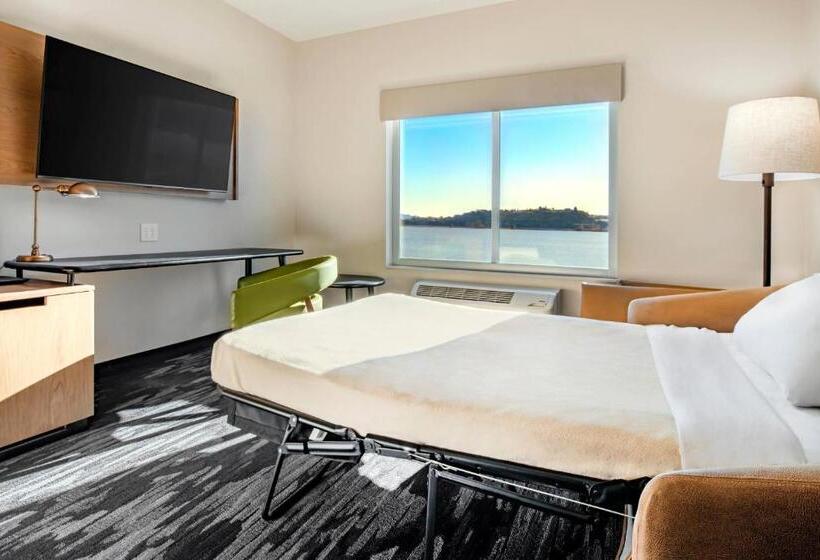 Люкс Кровать Кинг, Fairfield Inn & Suites By Marriott Klamath Falls