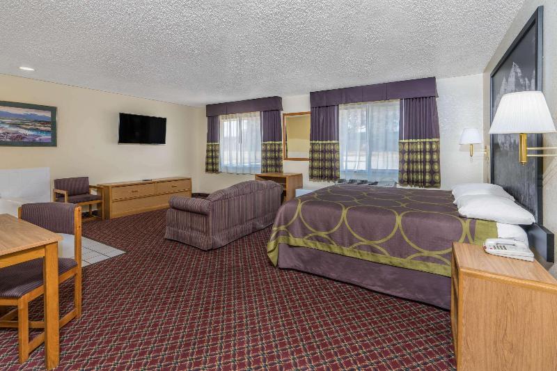 Стандартный Номер Кровать Кинг, Super 8 By Wyndham Fountain