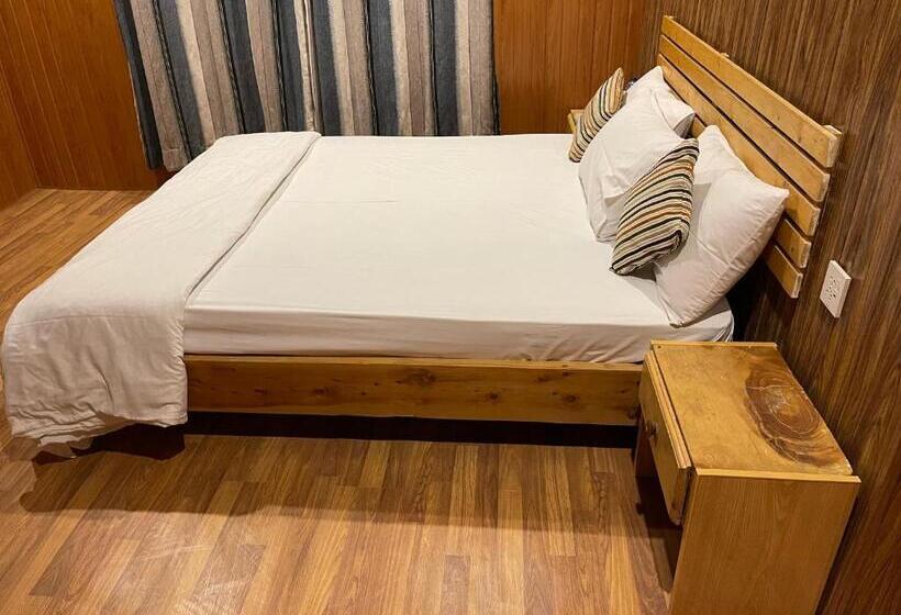 اتاق لوکس, Indus View Hotel Skardu