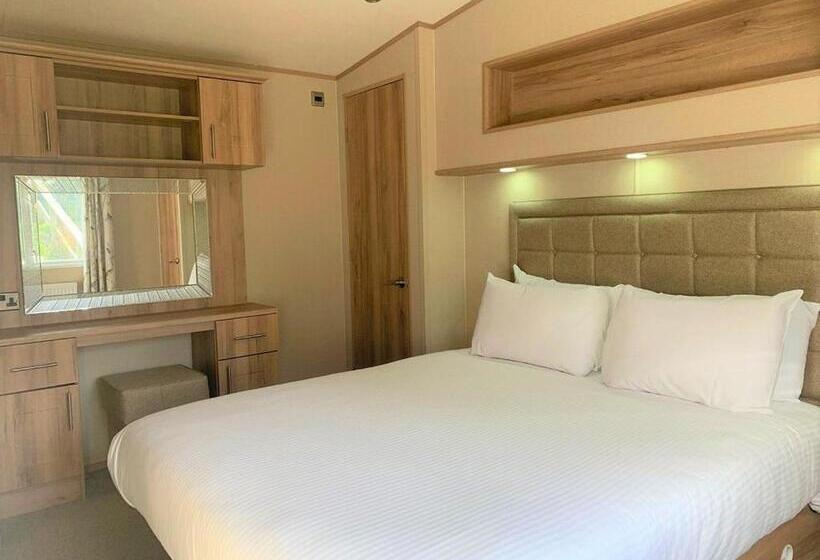 Дом 4 Спальни, Praa Sands Holiday Park