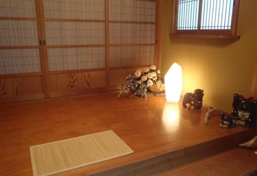 Четырехместный Номер Стандарт, Guest House Warabi