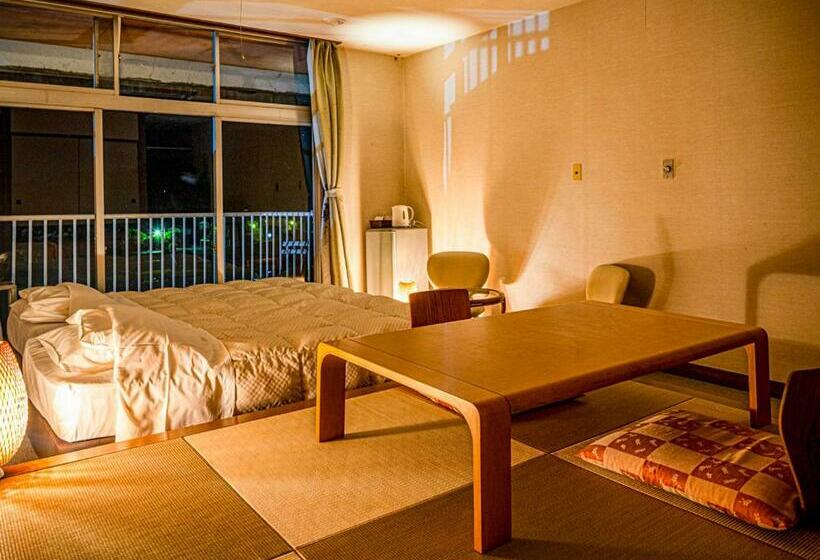Четырехместный Номер Стандарт, Kameyama Onsen