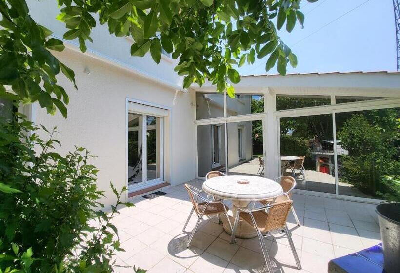 Номер Стандарт Вид на Сад, Maison Venitia