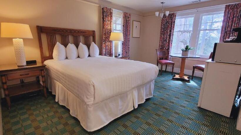 스탠다드 룸, Butterfly Grove Inn