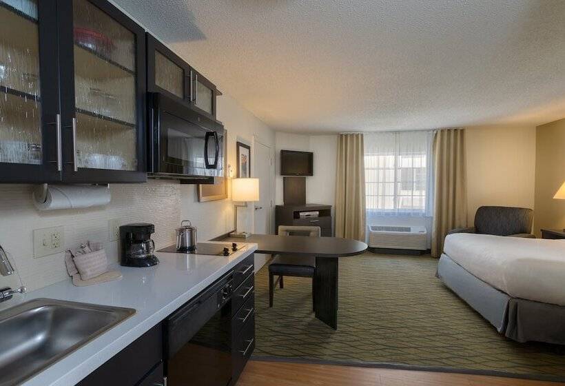 스탠다드 스튜디오, Candlewood Suites Rogers Bentonville, An Ihg