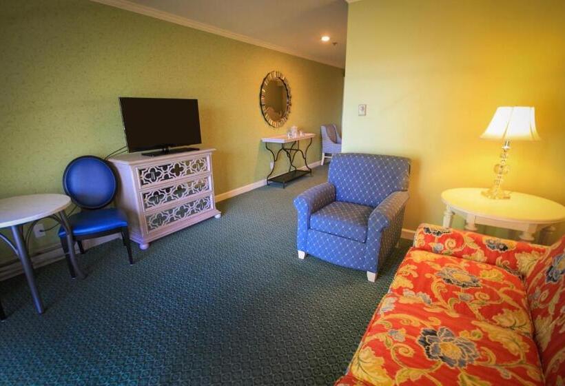 Люкс Deluxe Кровать Кинг, Harbour View Inn