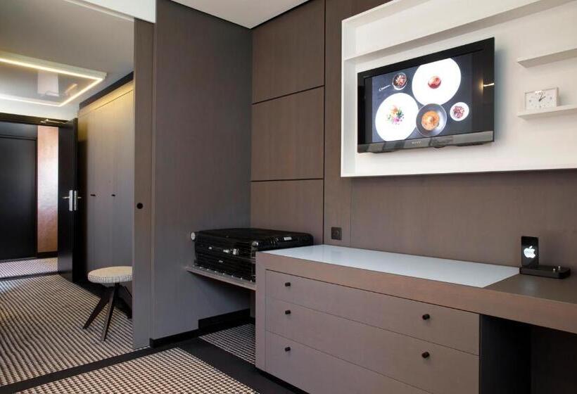 Номер Deluxe, La Pyramide  Maison Henriroux