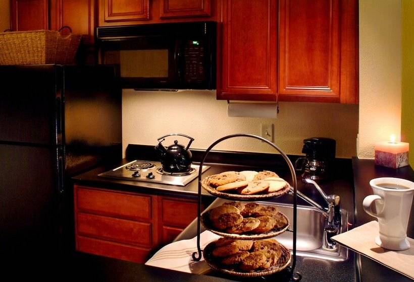 Люкс, Larkspur Landing Extended Stay Suites Renton