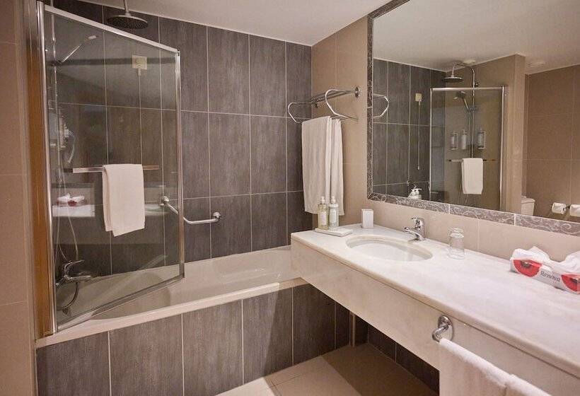 Номер Deluxe Вид на Сад, Quintinha Sao Joao Hotel & Spa